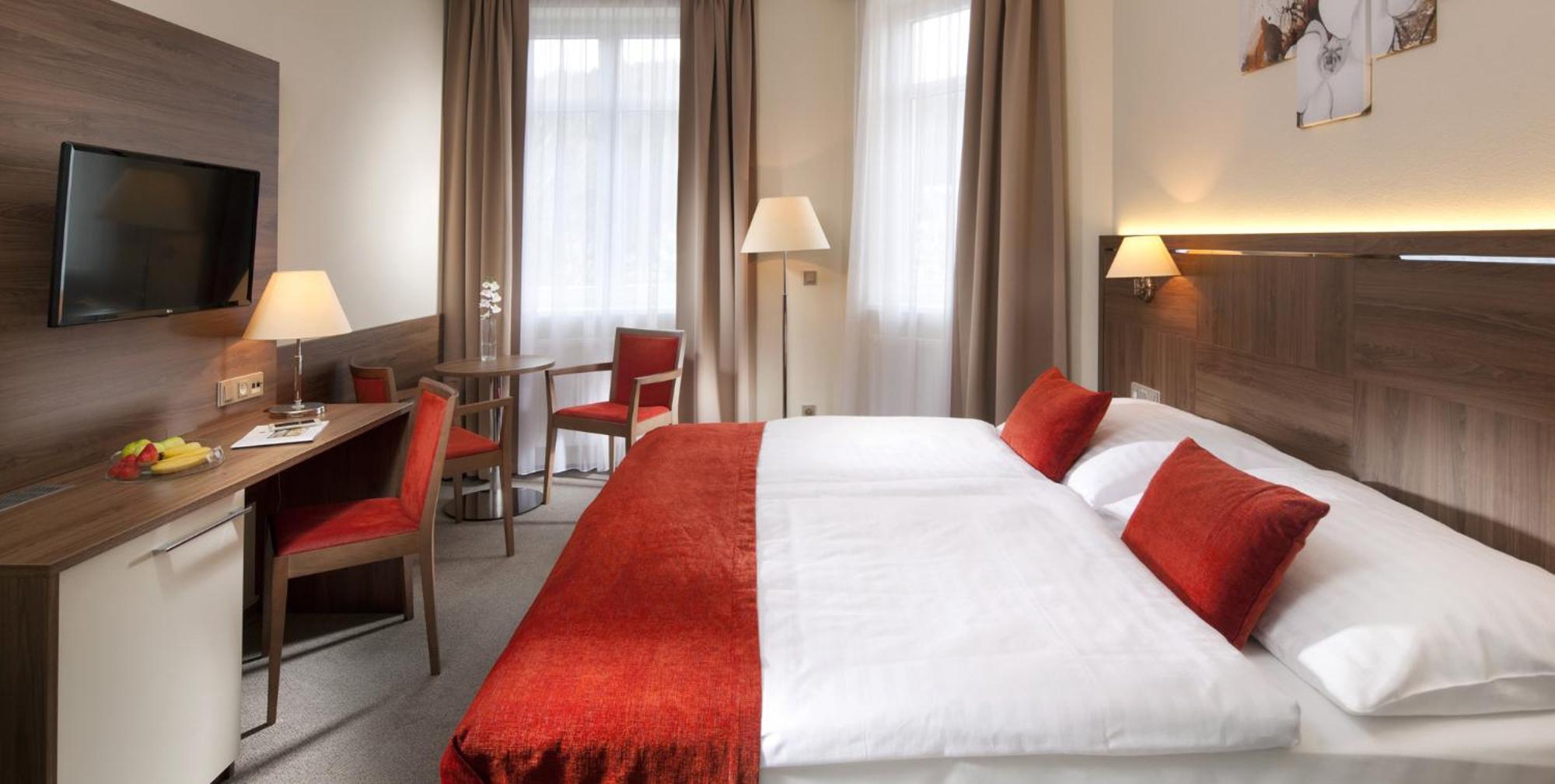Hotel Riviera à Luhačovice Extérieur photo