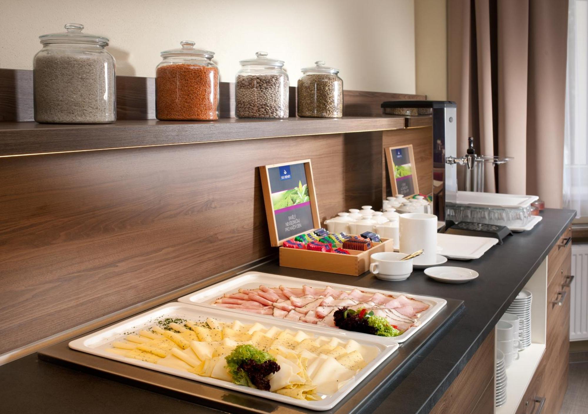 Hotel Riviera à Luhačovice Extérieur photo
